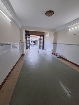 Ngô Quyền cash houses, 3 floors of st, 8 bedrooms 6 toilets, 4 x20 meters