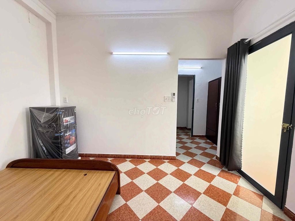 1 kitchen balcony bedroom - full interior - near Hoàng Hoa Thám Market 6 million3