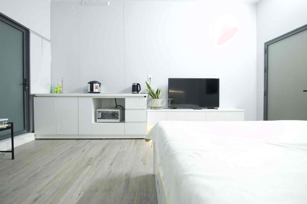 Near the airport - nice room 19 Hồng Hà