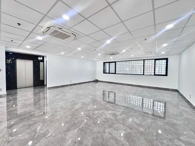 Lê Trung Nghĩa office. K300. 8 X20 M. vault - 5 stories.