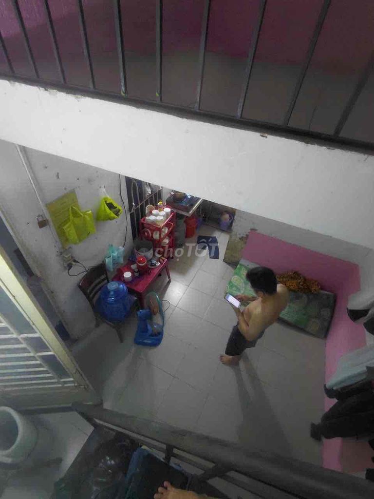 Rent room.