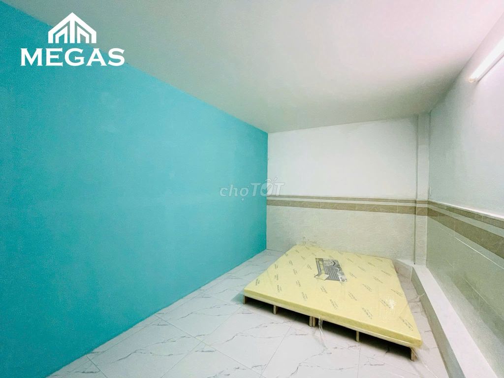 It's the studio-two bedrooms-- 40 M2- Tân Bình.