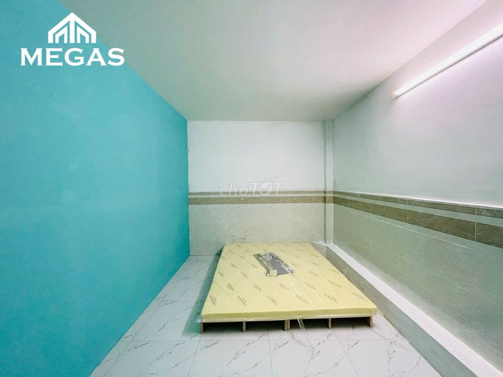 It's the studio-two bedrooms-- 40 M2- Tân Bình.