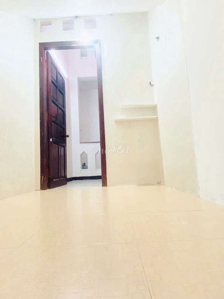 Rent room at 29/24 Nguyễn Gia Trí Bình Thạnh.5 million.