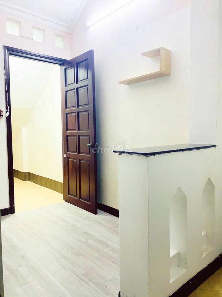 Rent room at 29/24 Nguyễn Gia Trí Bình Thạnh.5 million.