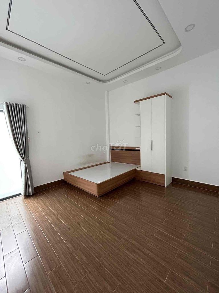 Chiến Lược Alley, 1 floor, 3 bedroom 2 toilets