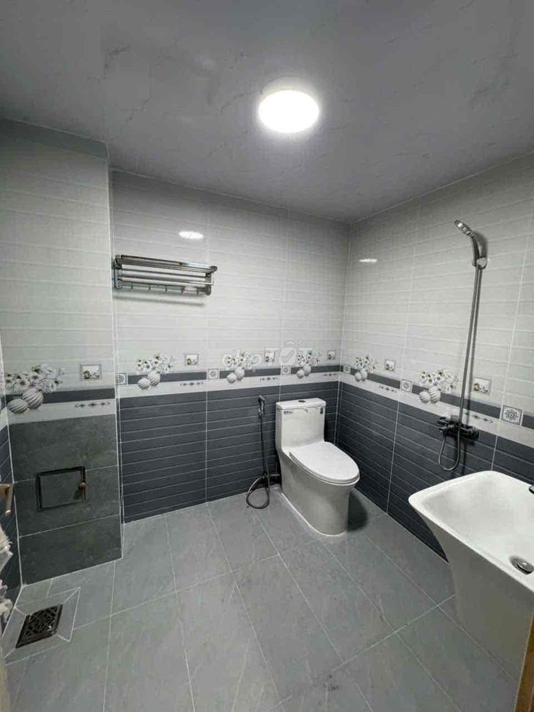 6 meters through 63 Gò Dầu x4 x16 m_3 sleeping rooms_3 bedrooms_SlX