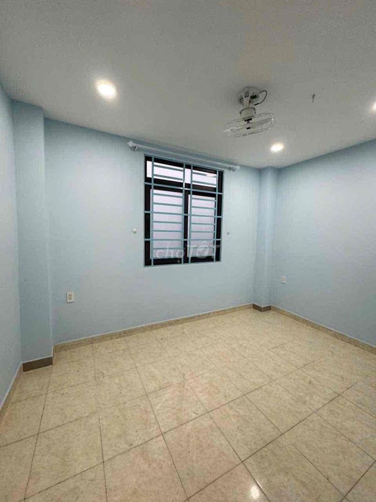 6 meters through 63 Gò Dầu x4 x16 m_3 sleeping rooms_3 bedrooms_SlX