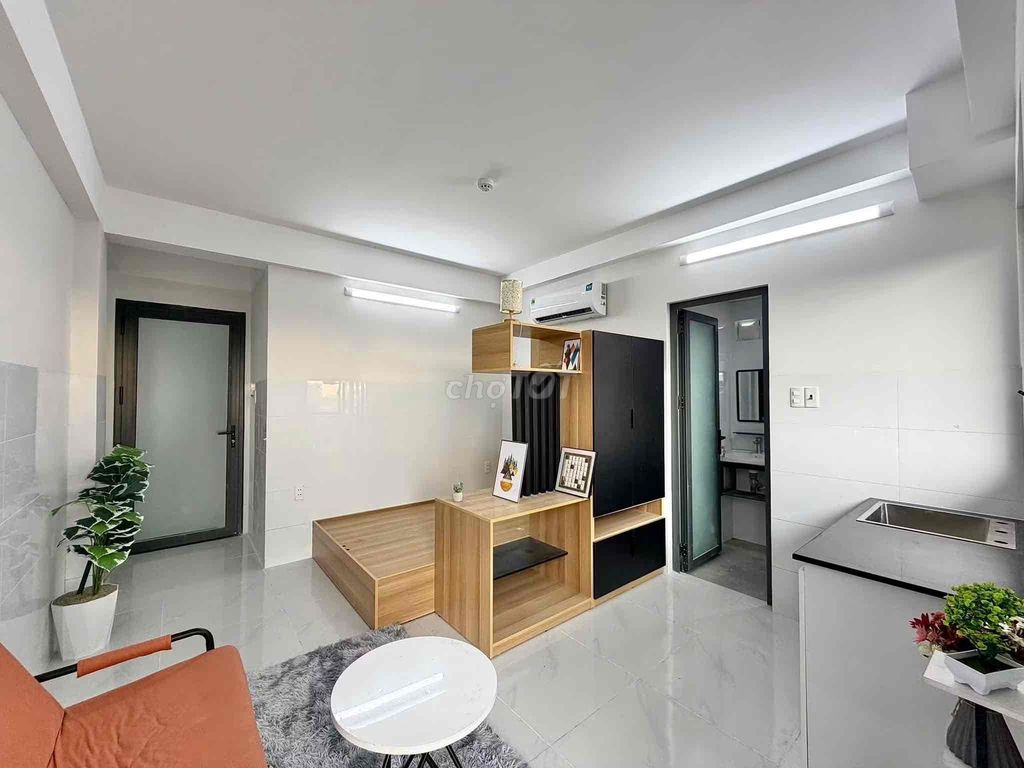 The light-rich apartment Full-Band-Channel near ubnd District 2 in charge