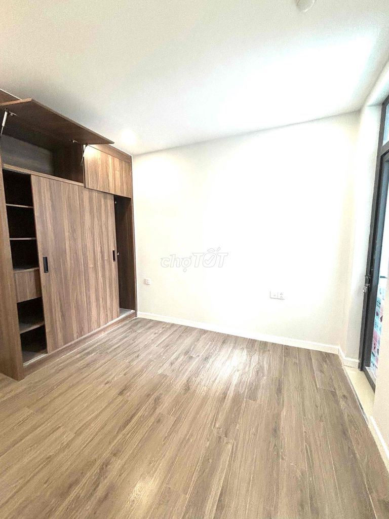 Rent Central Premium of 870 meters 2 empty bedrooms right here at 11 million.