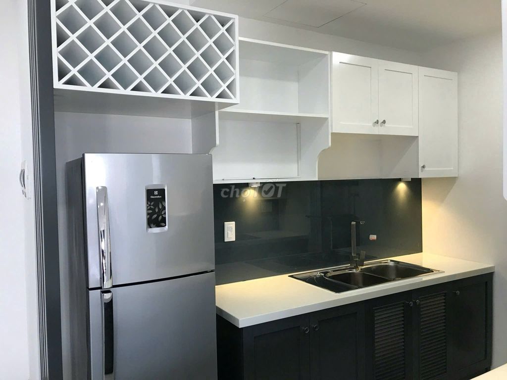 Need to rent a Lucky Palace apartment, 50 Phan Văn Khỏe.