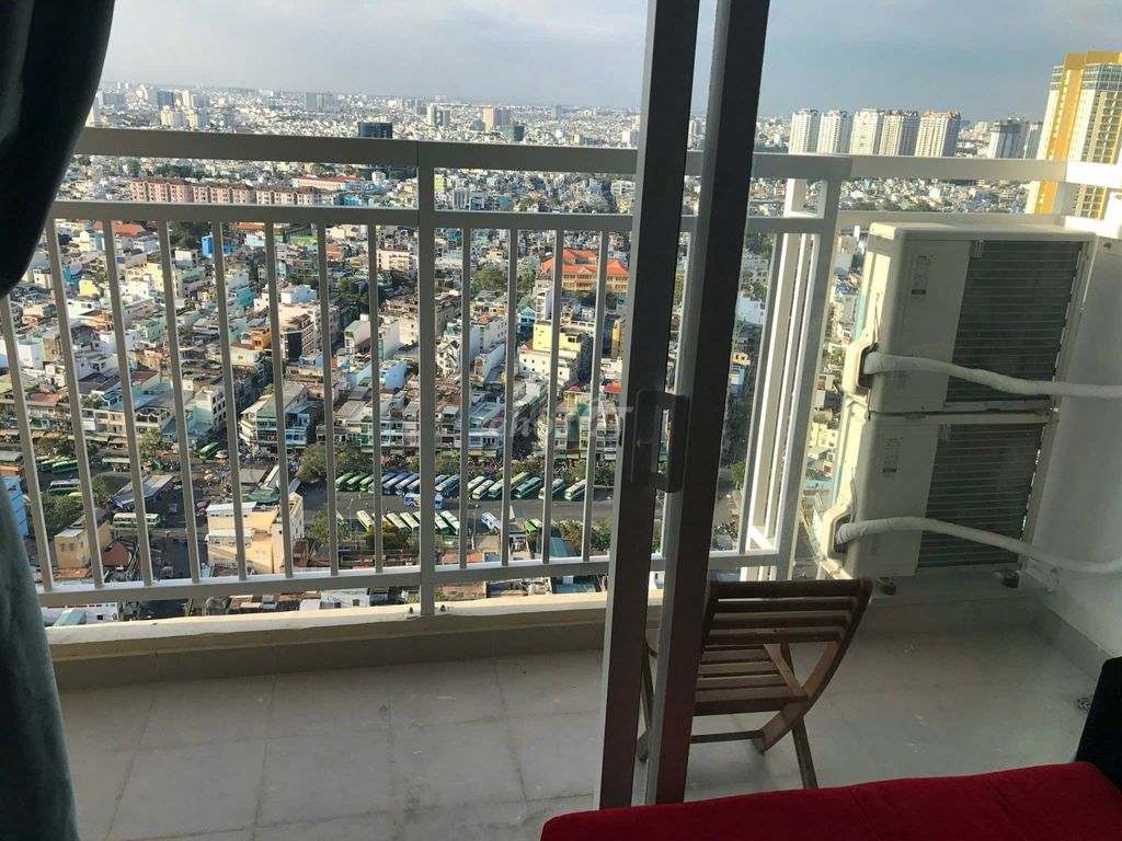 Need to rent a Lucky Palace apartment, 50 Phan Văn Khỏe.