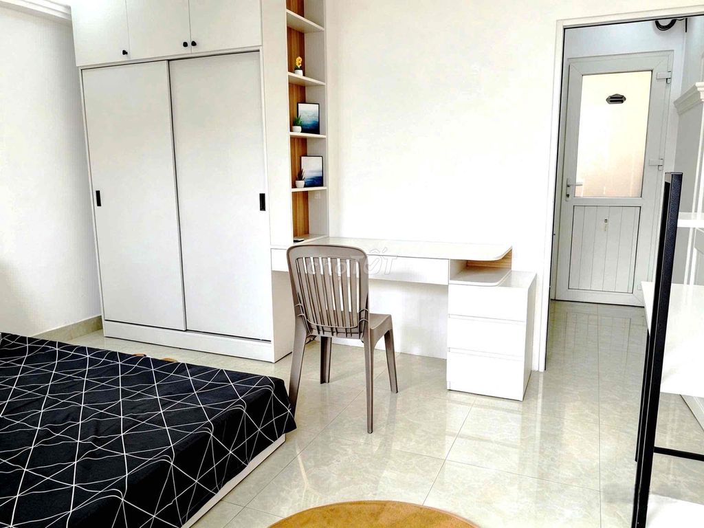 apartment 1 balcony bedroom watch room 24/7 The cool Trường Sa channel