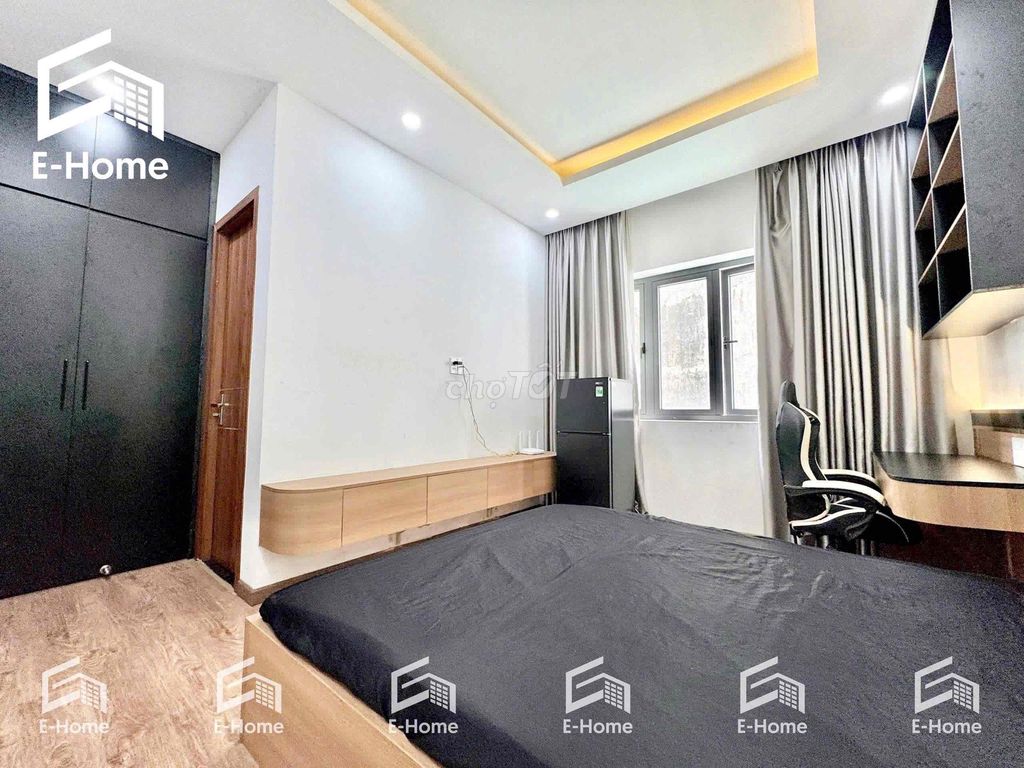 The master window interior is just Nguyễn Kiệm home park