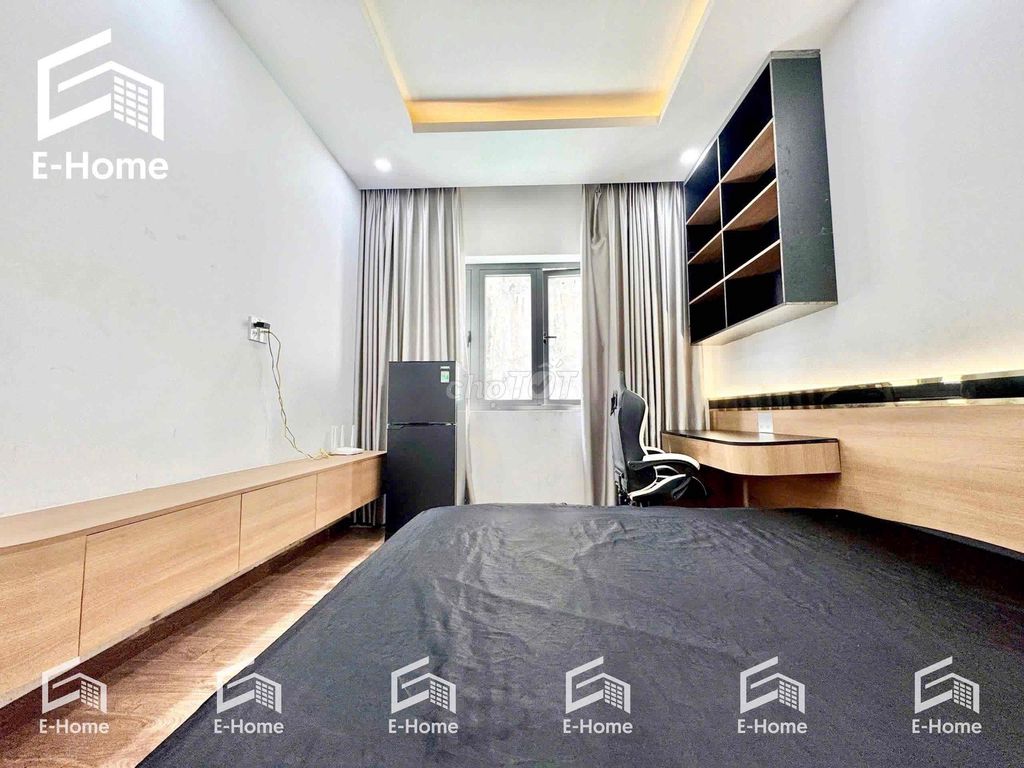 The master window interior is just Nguyễn Kiệm home park