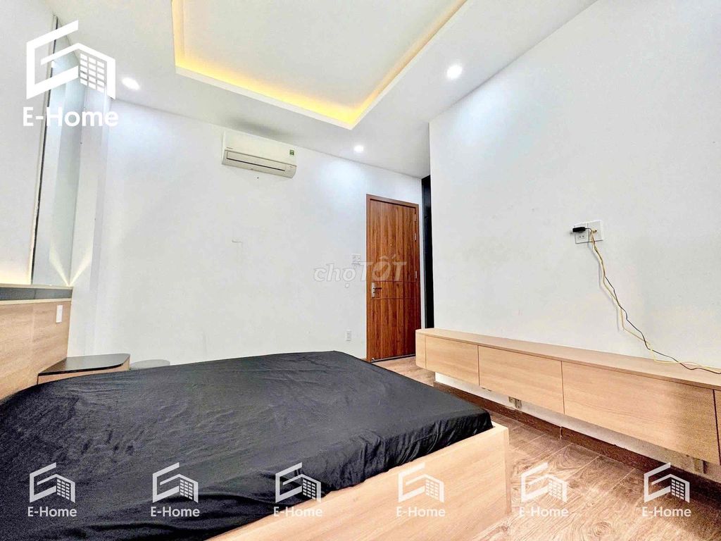 The master window interior is just Nguyễn Kiệm home park