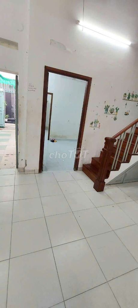 The original is cheap, 614 meters, attic, 3 bedrooms, 2 Phạm Văn Chiêu-770 9 toilets.