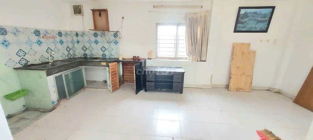 The original is cheap, 614 meters, attic, 3 bedrooms, 2 Phạm Văn Chiêu-770 9 toilets.