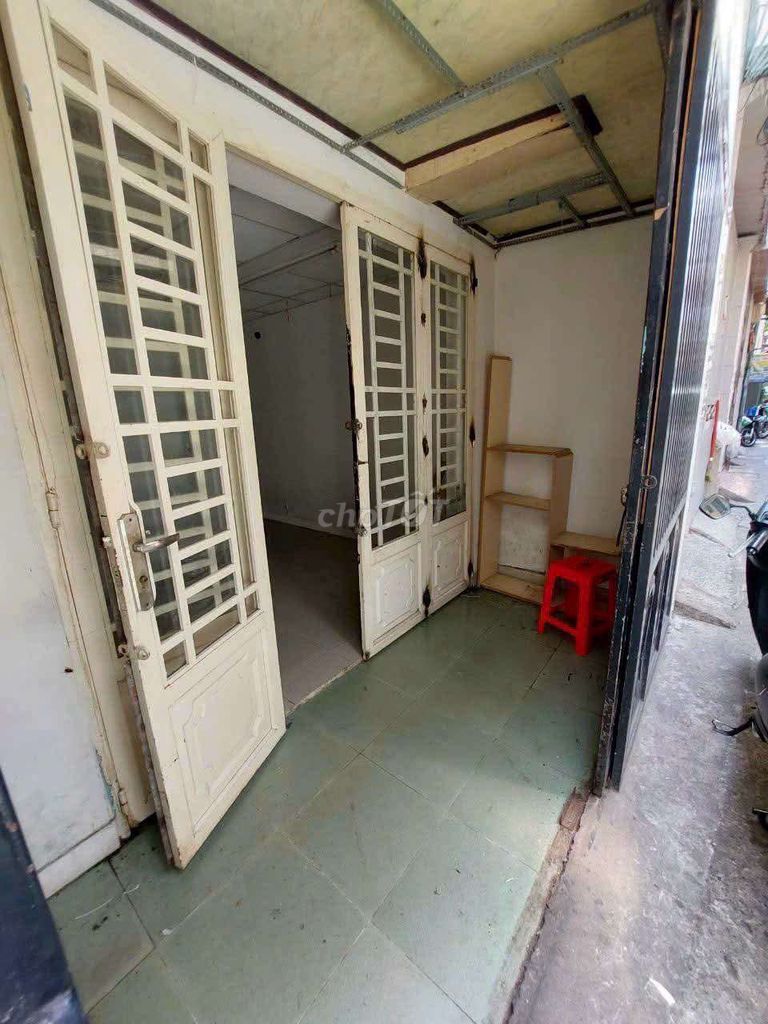 Rent for H3 G, 2 cars, Cao Thắng District 3.