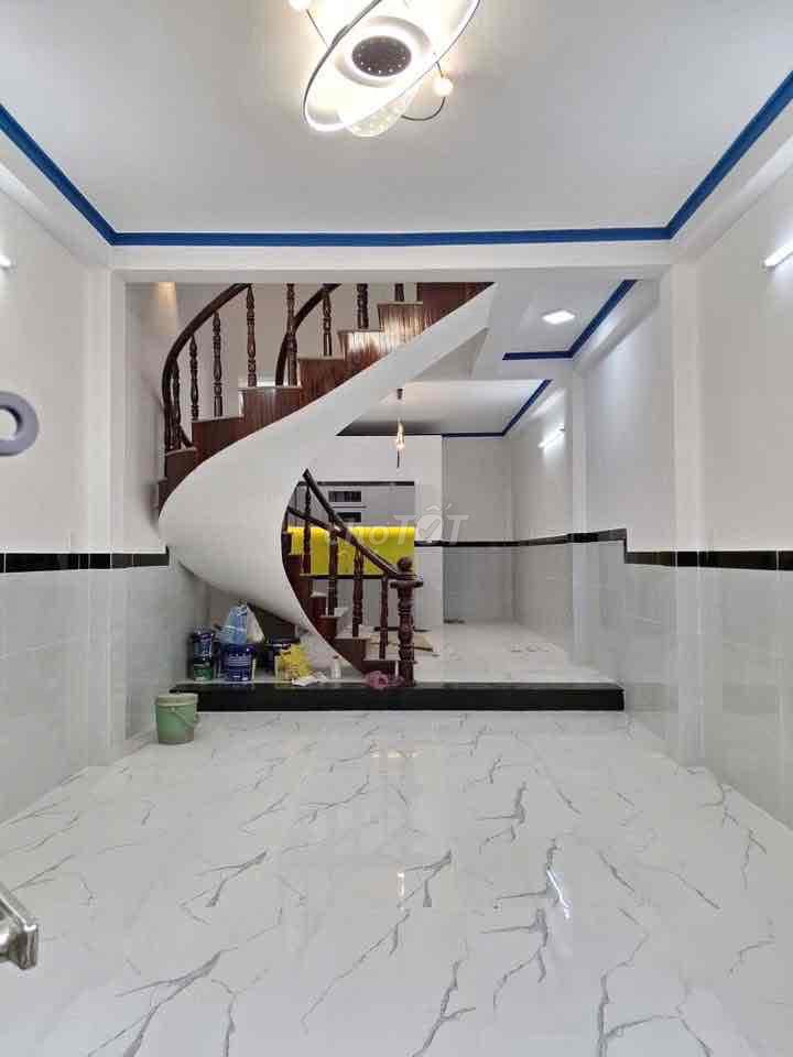 Rent a new Bình Tân district, Chiến Lược Motorway, 4 x 12 meters area, 14 million a month.