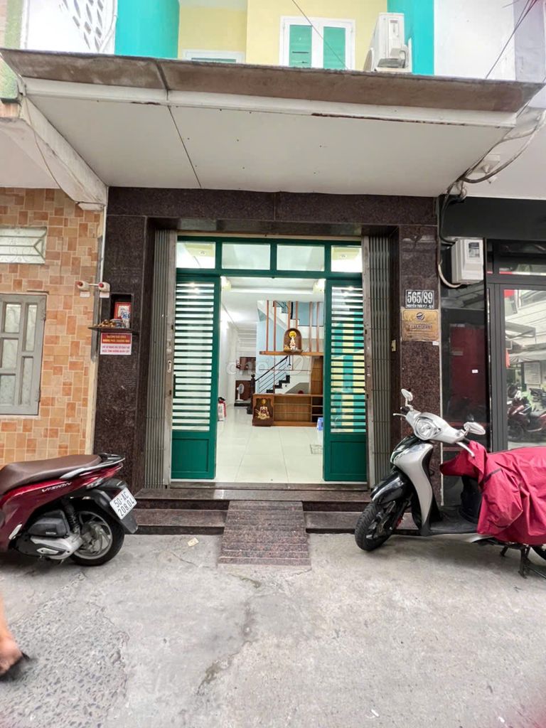 Rent an alley house 565/89 Nguyễn Trãi. Fourth floor (4 bedroom, 3 toilets)