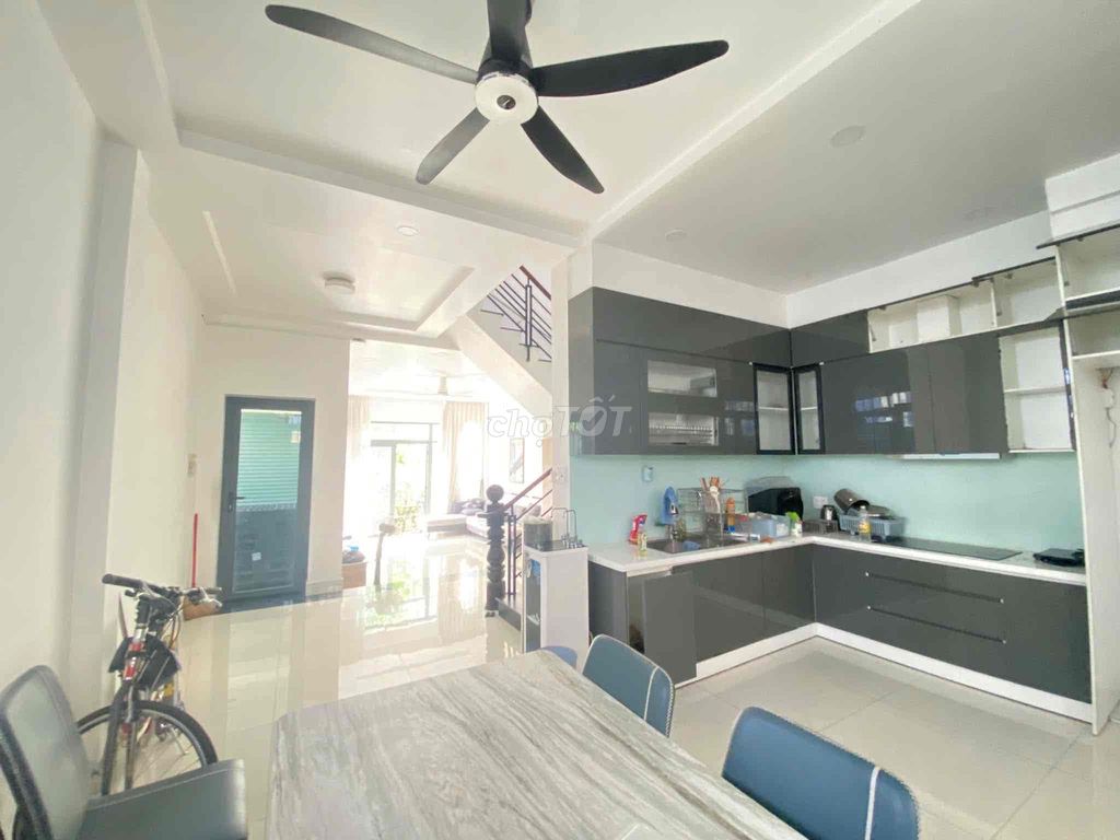 Supermax villa.