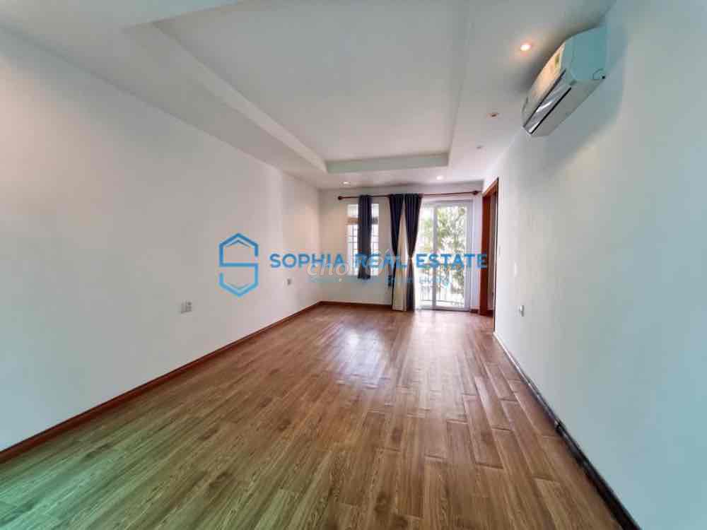 Very rare! New house 100 percent! parking lot - suitable At + vp okila