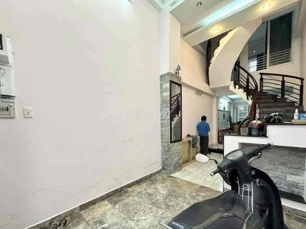 3th floor_4 bedroom_3 toilets_ Nơ Trang Long,730 12, Bình Thạnh