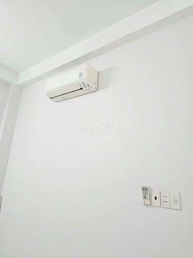 9th floor. Linh Xuân.