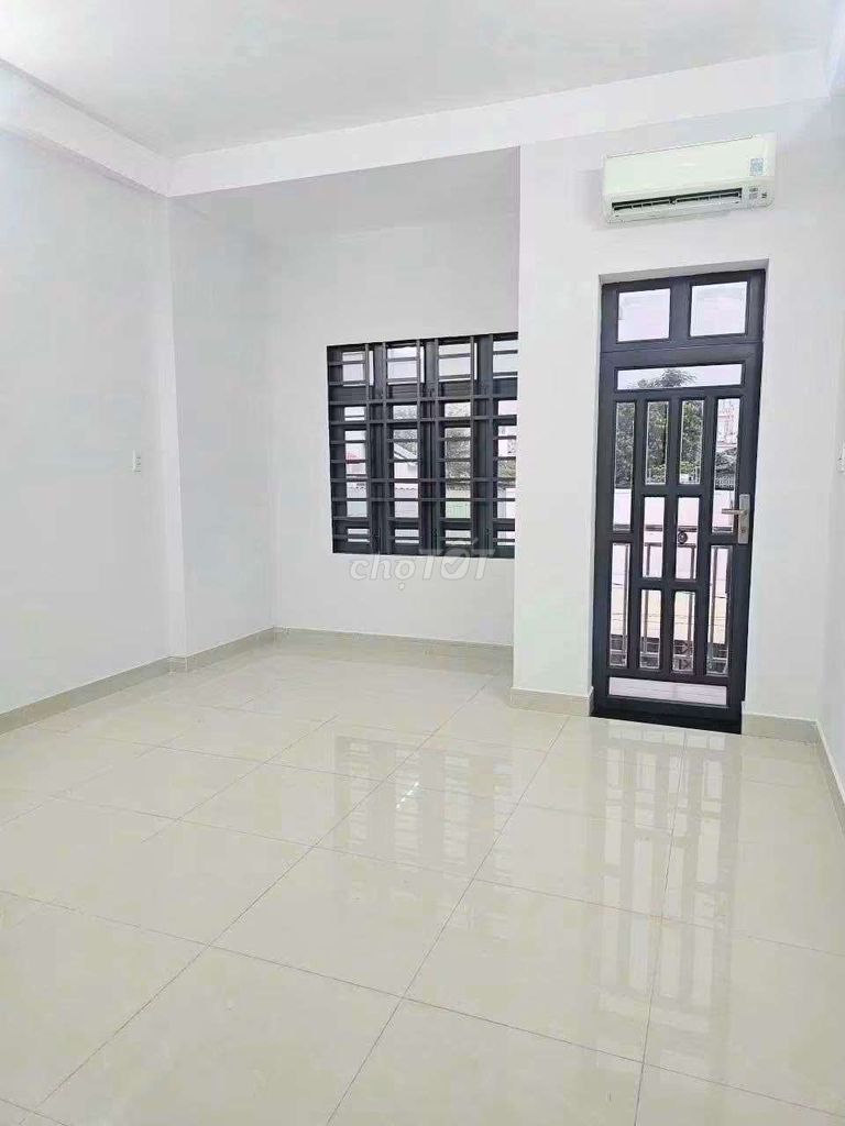 9th floor. Linh Xuân.