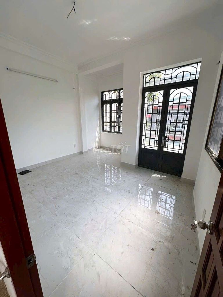 Lê Thiệt cash. Tân Phú (3 bedrooms, 3 toilets). Area using 144 m2