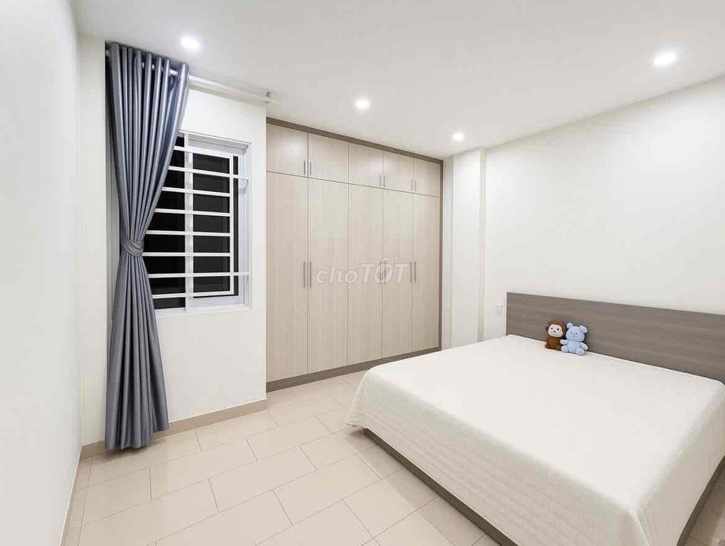 Nice 4th floor_5 bedroom_4 toilets_ Nơ Trang Long,730 13, Bình Thạnh