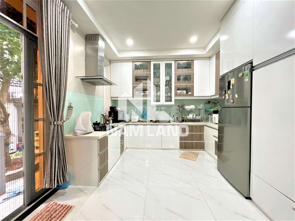 The villa apak has the basic interior for 50 million.