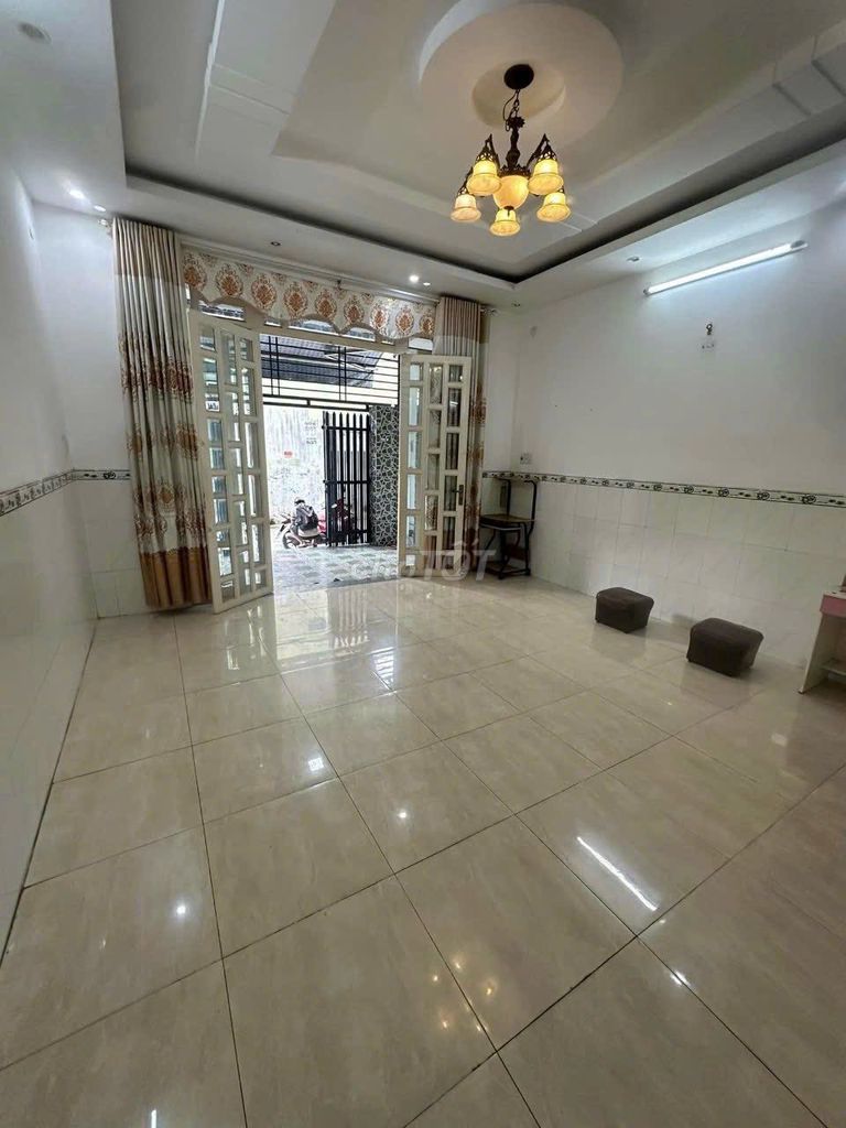 The original building near the 26/3 market is two floors of furniture.