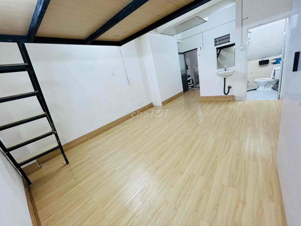 The owner rented the Full House of Long Writings