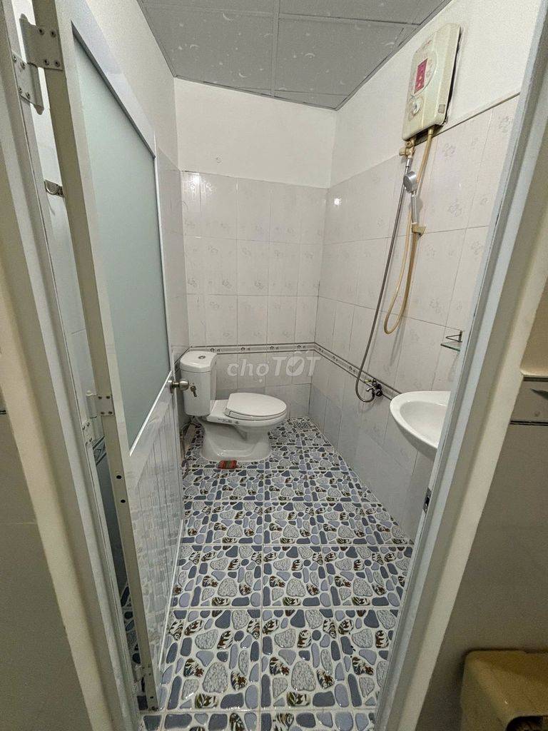 Cao Thắng Alley with February 3nd, 2nd floor bedroom 2 toilet, 3.5 meters, 13.5 million