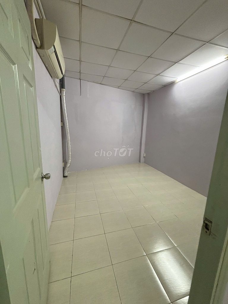 Cao Thắng Alley with February 3nd, 2nd floor bedroom 2 toilet, 3.5 meters, 13.5 million