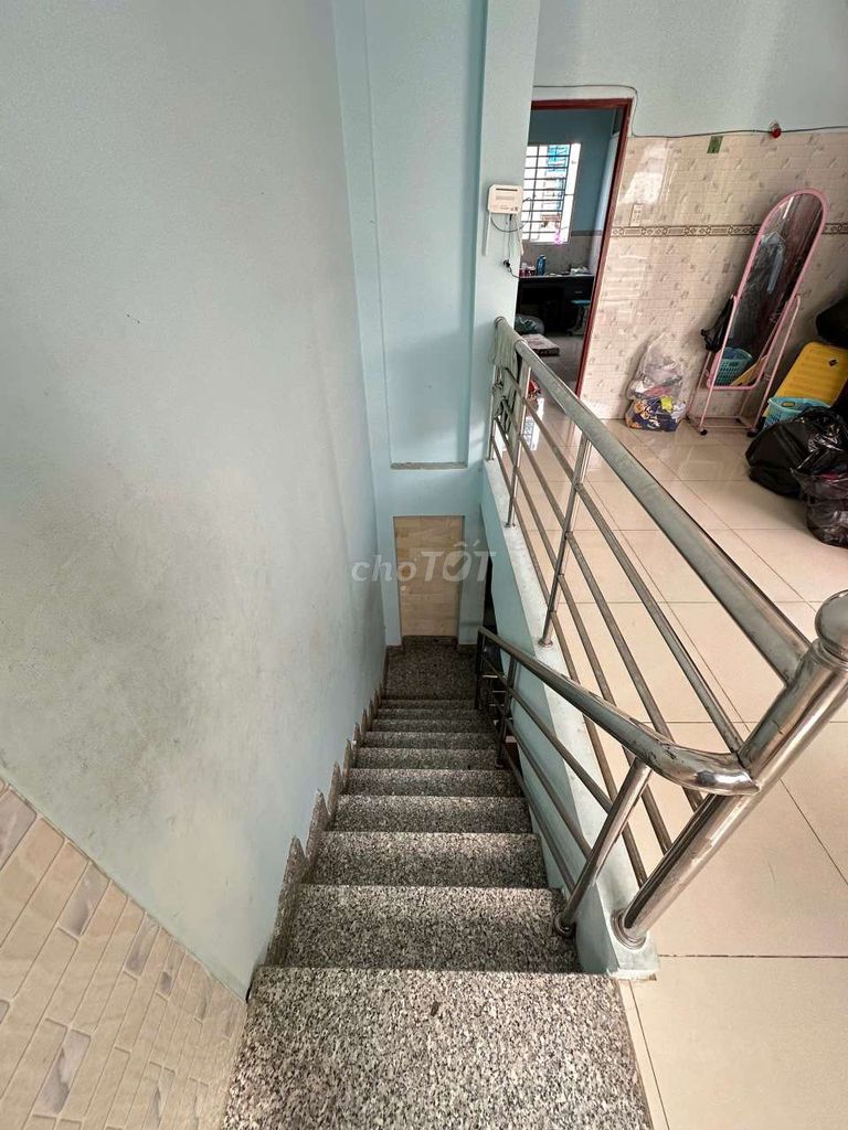 Rent Hậu Giang Alley.
