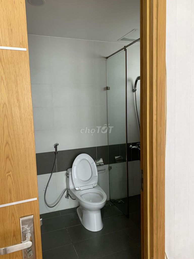 Rent Him Lam Chợ Lớn.2 bedrooms, 2 toilets,full interior, 12.5 million.
