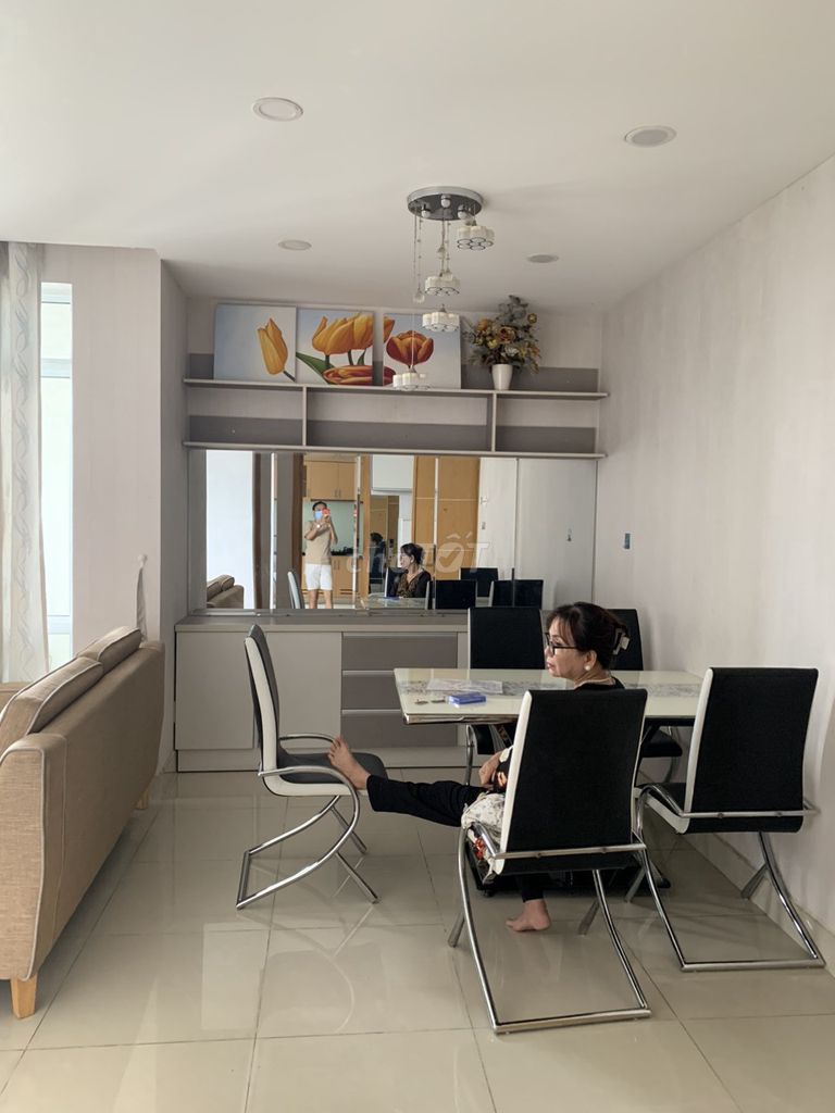 Rent Him Lam Chợ Lớn.2 bedrooms, 2 toilets,full interior, 12.5 million.