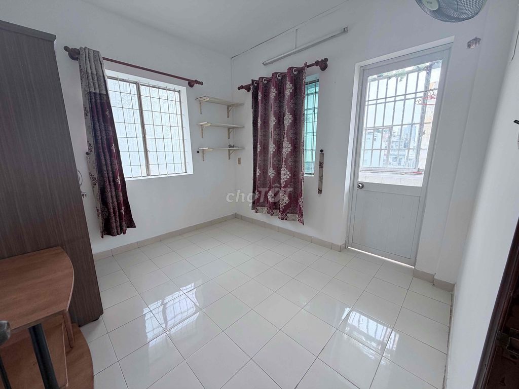 To rent Chung cư Miếu Nổi-long life.