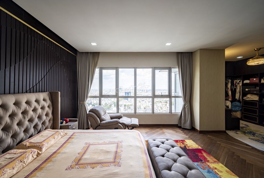 Renting apartment Lữ Gia, 11th District Penthouse 180 meters, 4 bedrooms, Price: 25 million.