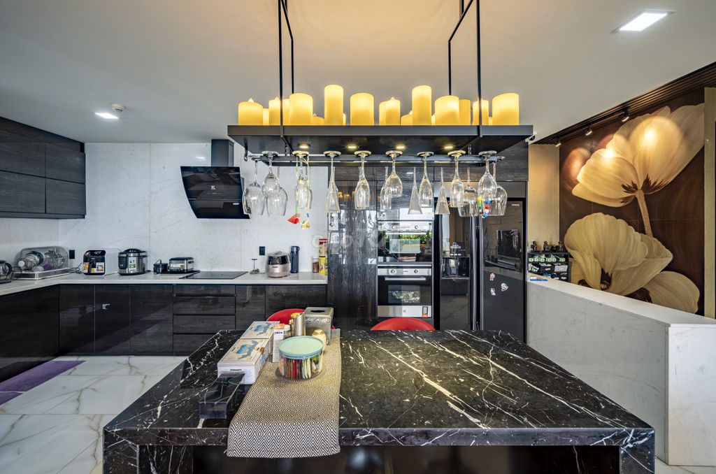 Renting apartment Lữ Gia, 11th District Penthouse 180 meters, 4 bedrooms, Price: 25 million.