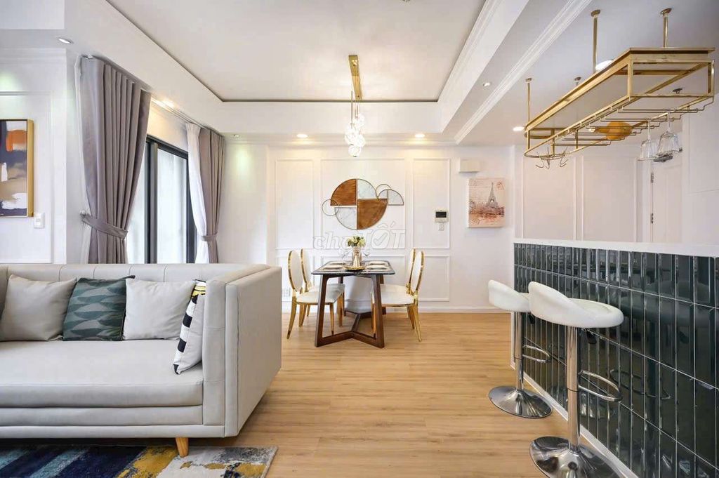 Masteri Thảo Điền rents two bedrooms, two toilets, nice corner.