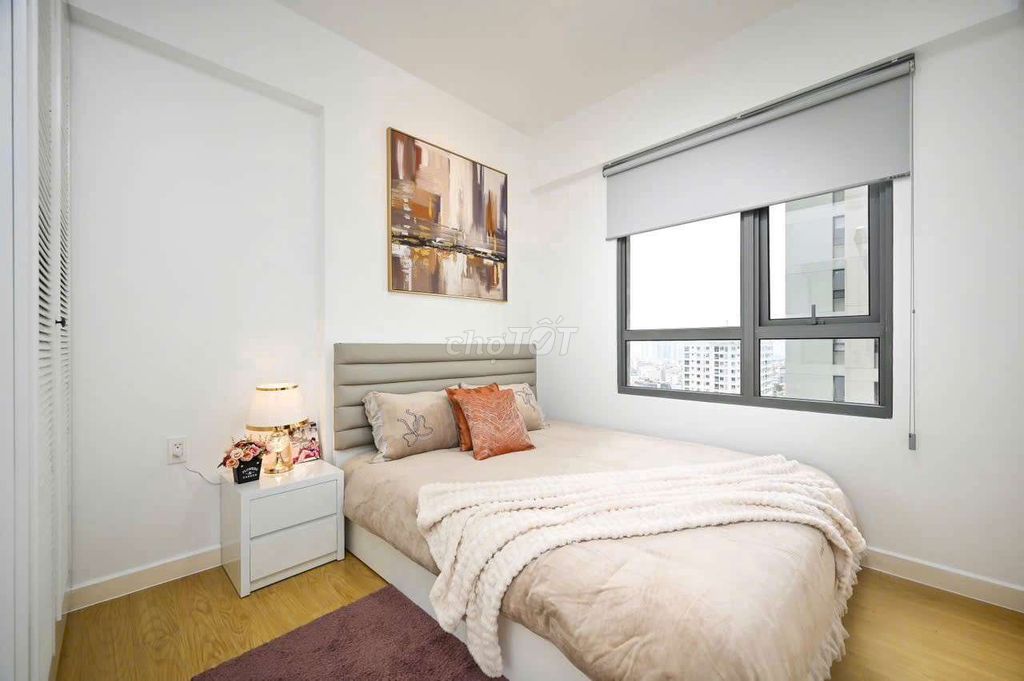 Masteri Thảo Điền rents two bedrooms, two toilets, nice corner.