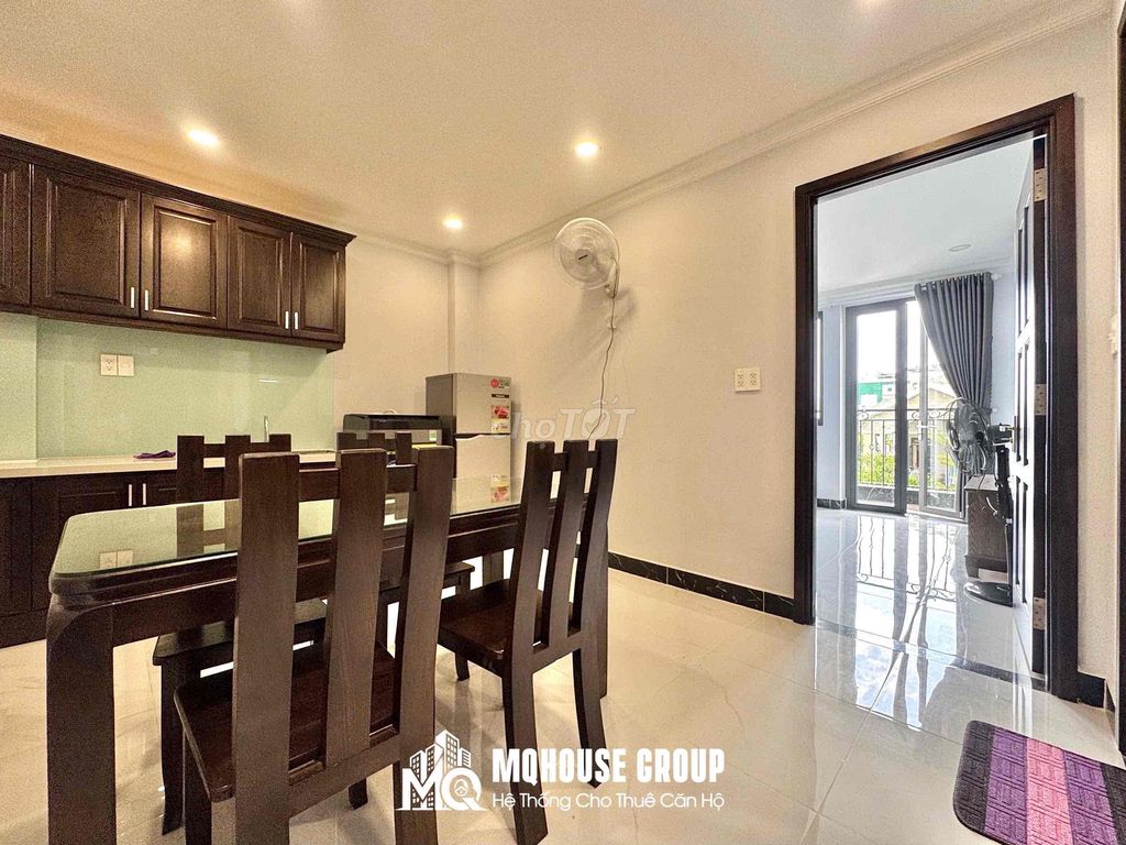 A room full of furniture close to Emart to good price.