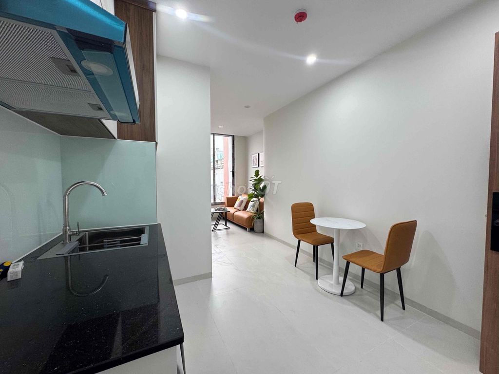 Opens a bedroom like a design apartment like the Amerbith tendt pmhsc building.