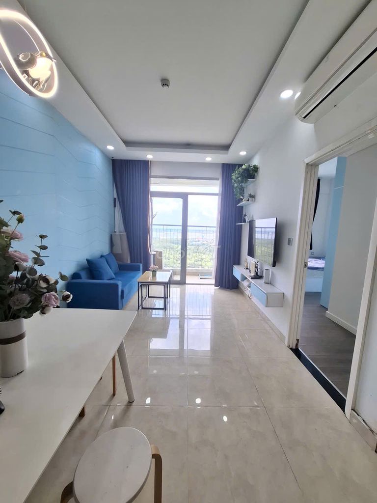 Rent LuxGarden District 7-Two bedrooms with garden gardens.