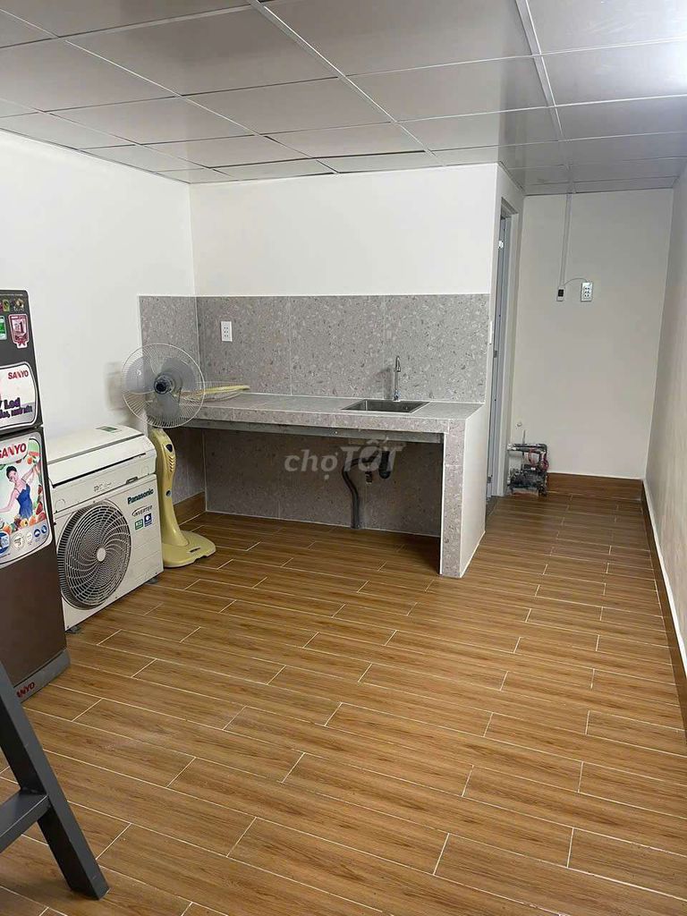 The newly built boarding room, full interior, right on the move