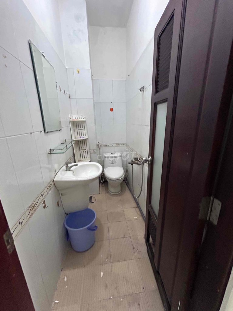 Cao Thắng District 1025 meters balcony, elevator, full interior - 4.6 million